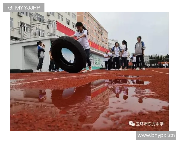 蝶泳技术突破与体能提升的综合训练方法探讨